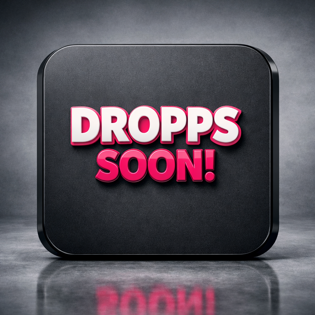 DROPPS SOON! Chic Cosmetics Bag
