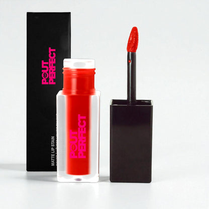 Magnificent Matte Liquid Lipstick—True Crimson