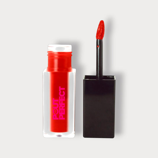 Magnificent Matte Liquid Lipstick—True Crimson