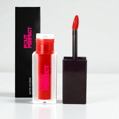 Magnificent Matte Liquid Lipstick—Velvet Red